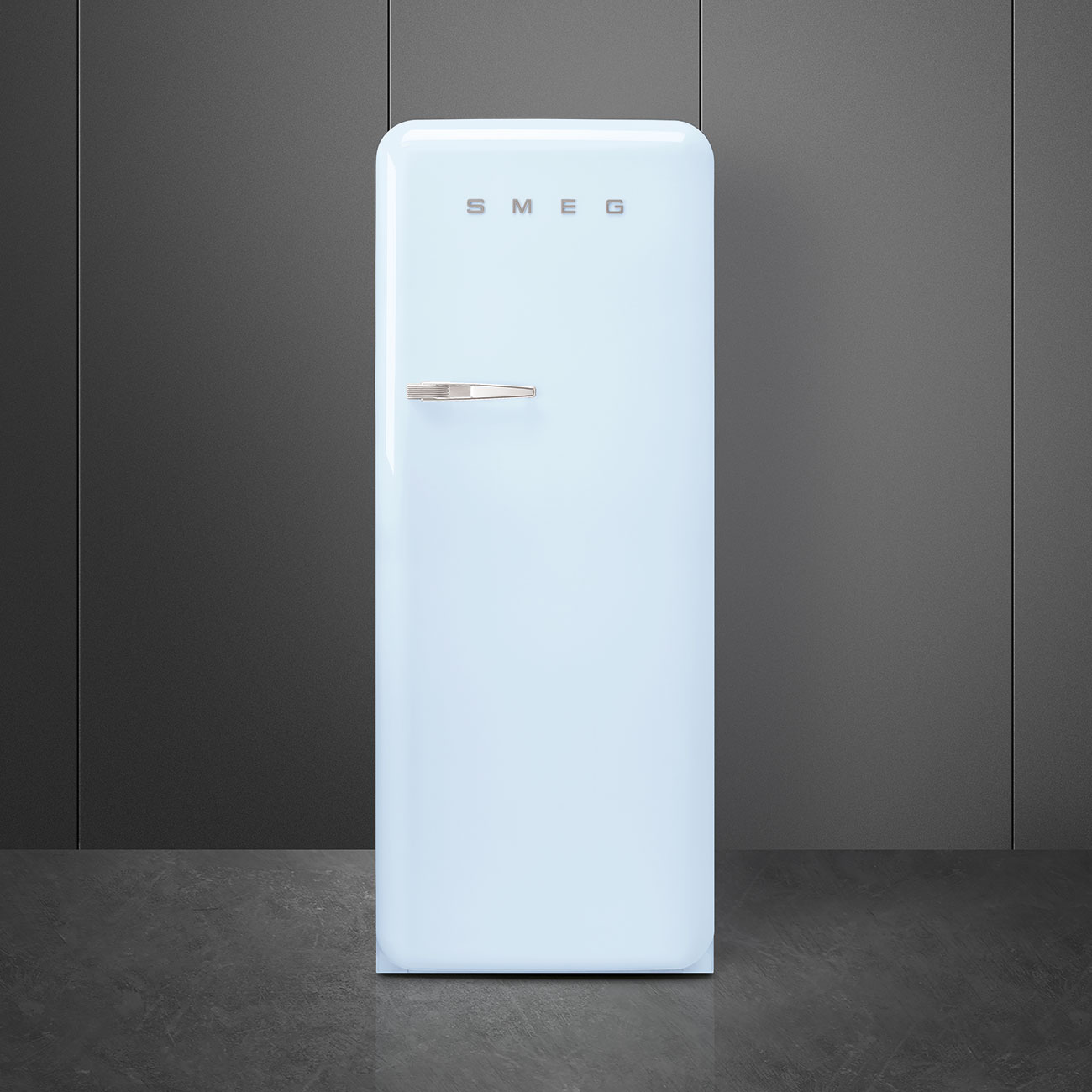 картинка Отдельностоящий холодильник Smeg FAB28RPB5  картинка Отдельностоящий холодильник Smeg FAB28RPB5