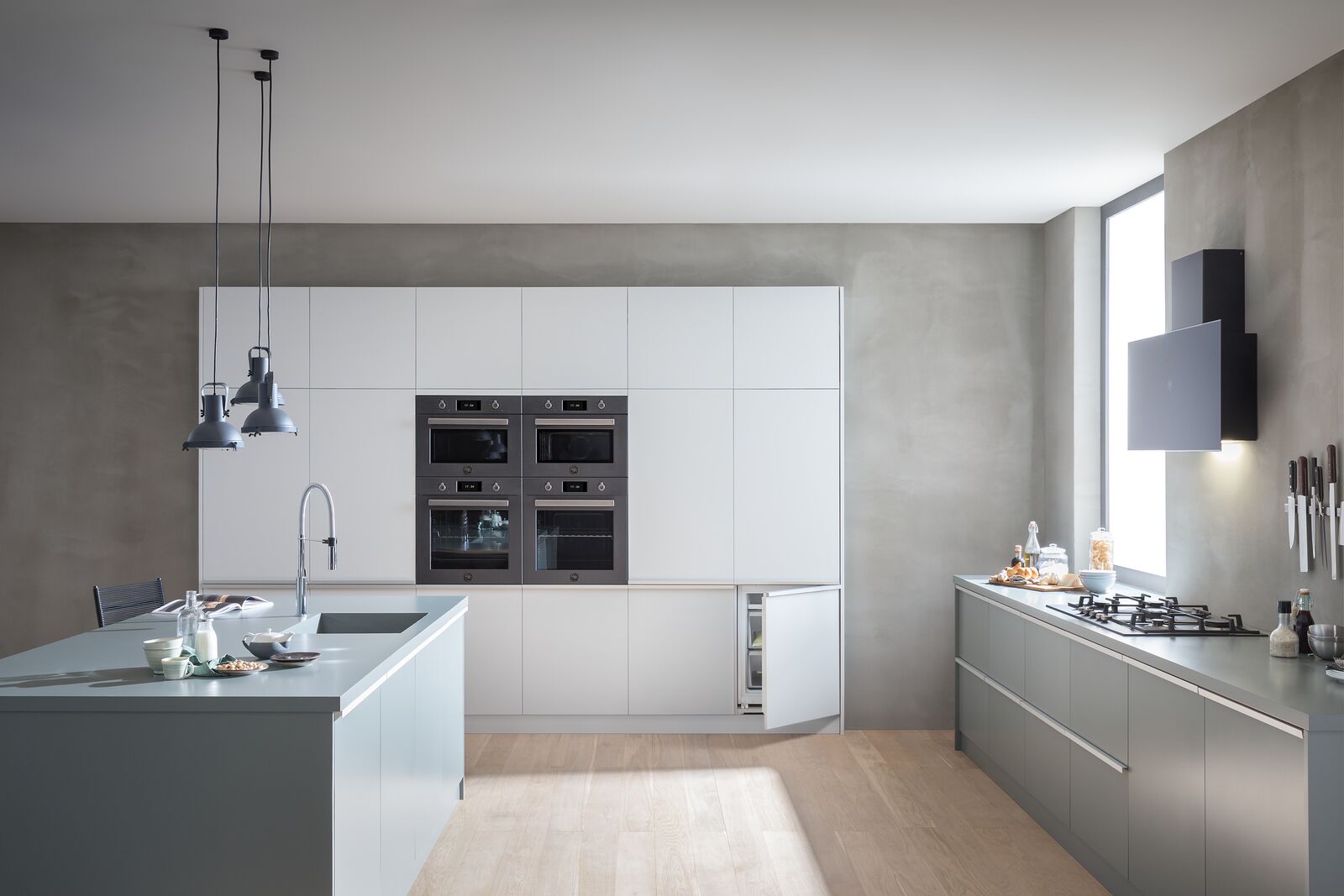 картинка Встраиваемый холодильник Bertazzoni REF604BBNPTC 