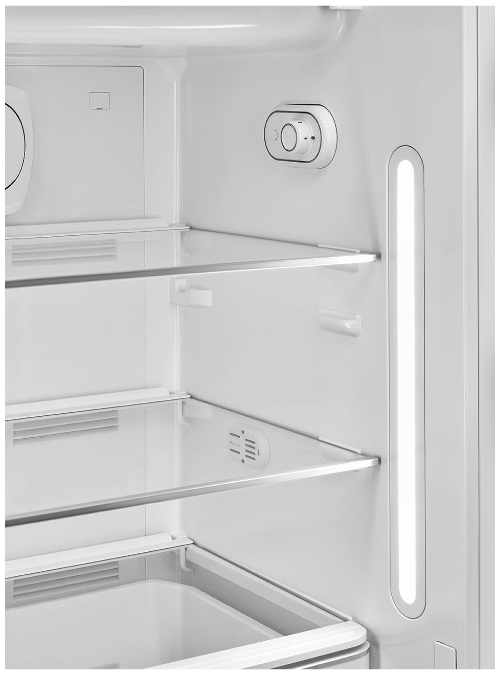 картинка Отдельностоящий холодильник Smeg FAB28LOR5  картинка Отдельностоящий холодильник Smeg FAB28LOR5