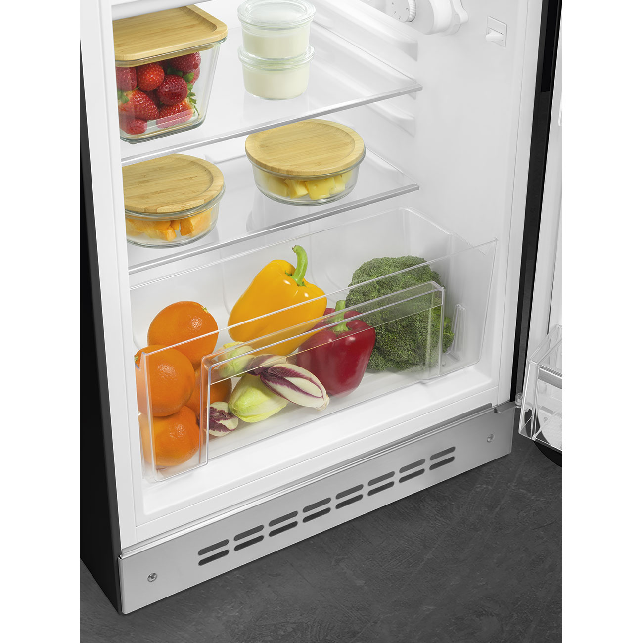 картинка Отдельностоящий холодильник Smeg FAB10RBL6  картинка Отдельностоящий холодильник Smeg FAB10RBL6