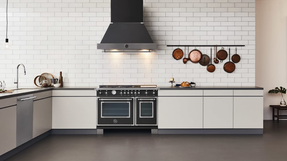 картинка Комбинированная кухонная плита Bertazzoni HER96L2ENET чёрный  картинка Комбинированная кухонная плита Bertazzoni HER96L2ENET чёрный