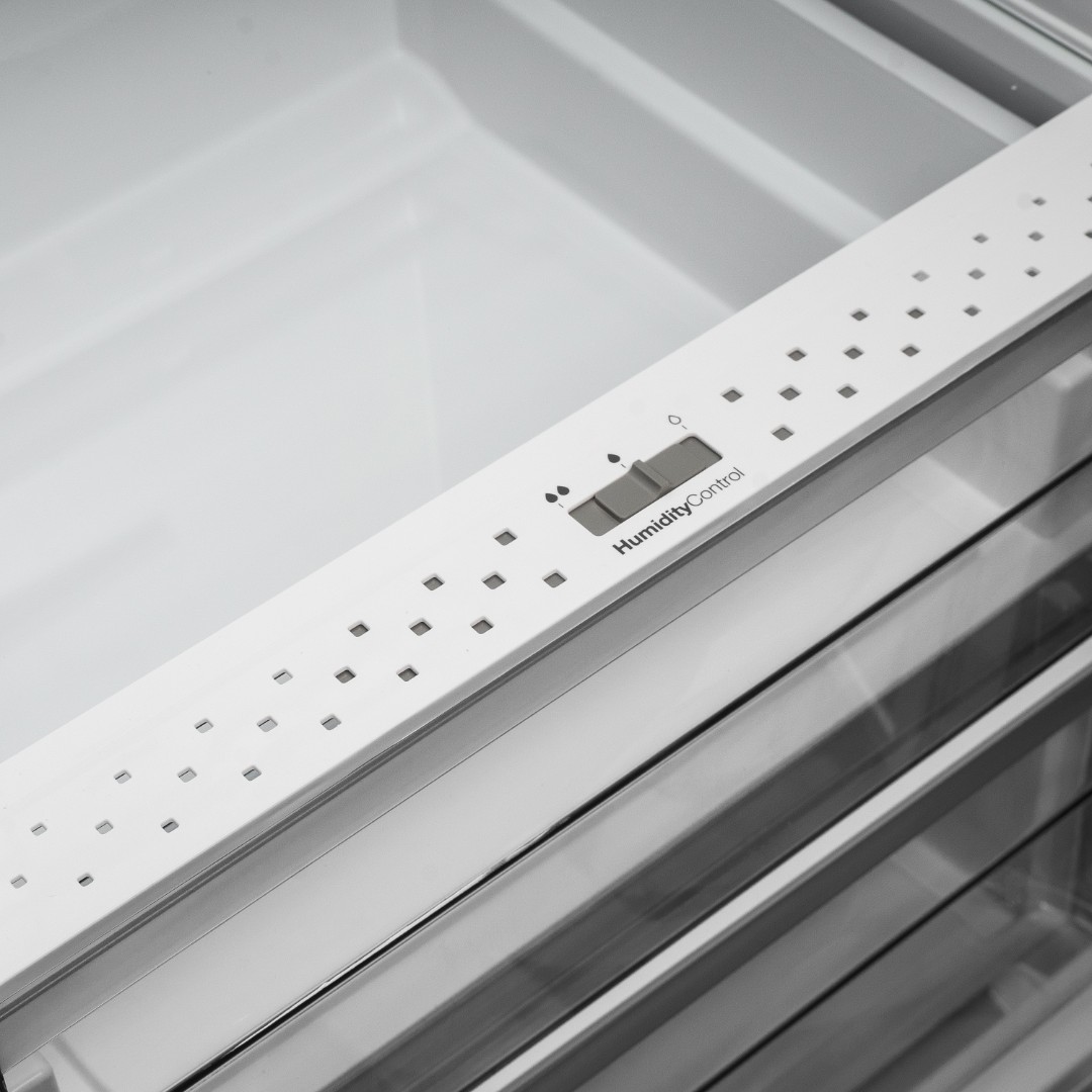 картинка Встраиваемый холодильник Delonghi DLI 17SE MARCO 