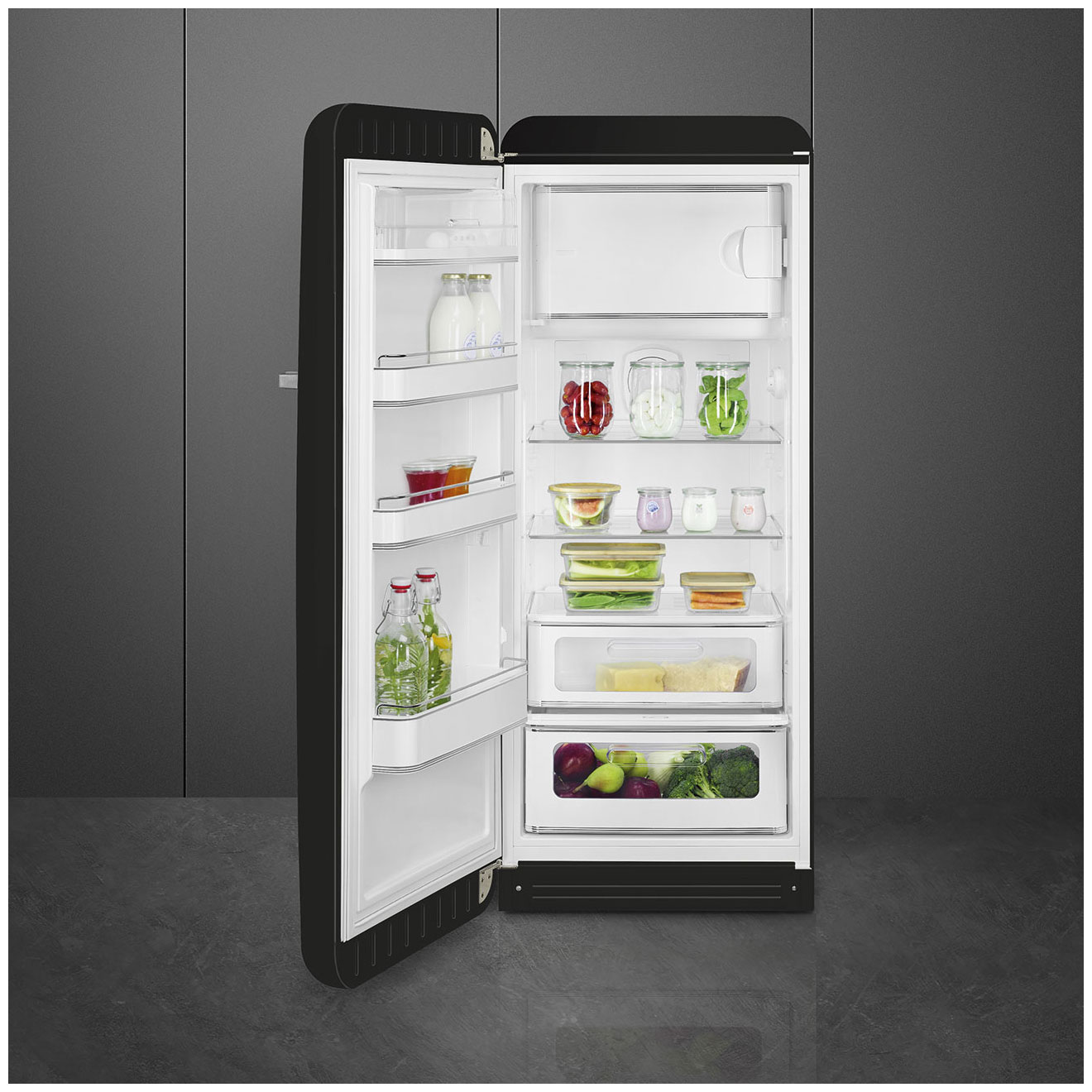 картинка Отдельностоящий холодильник Smeg FAB28LBL5  картинка Отдельностоящий холодильник Smeg FAB28LBL5