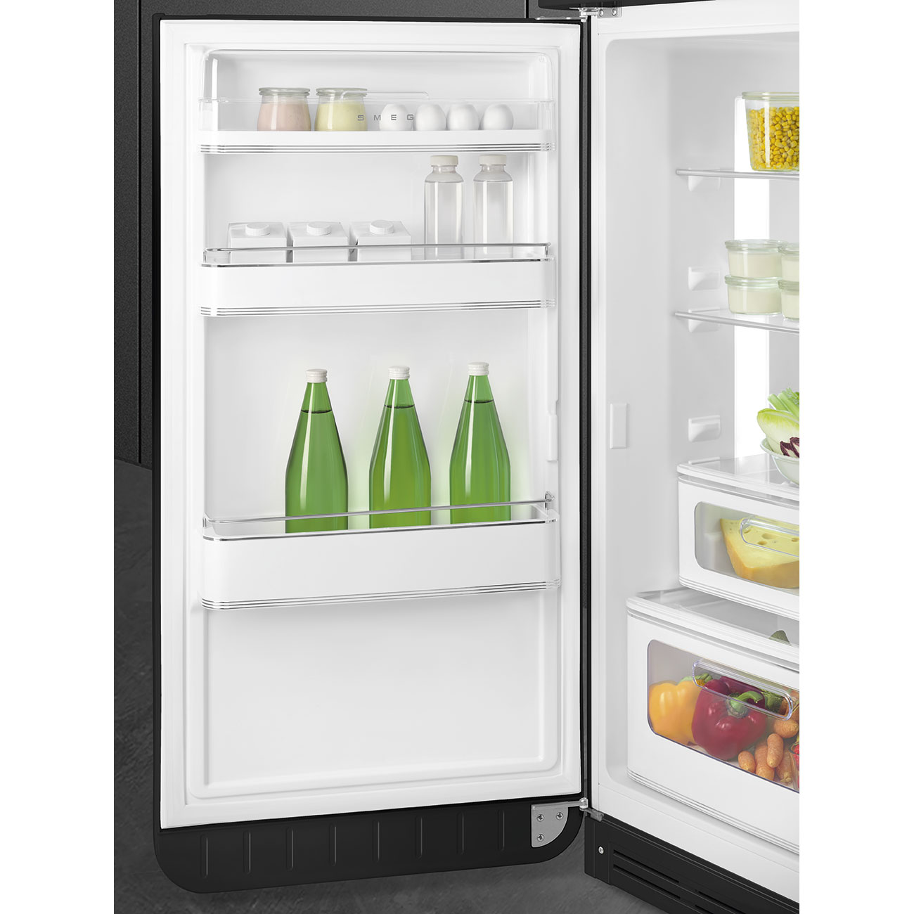 картинка Отдельностоящий холодильник Smeg FAB30LBL5  картинка Отдельностоящий холодильник Smeg FAB30LBL5