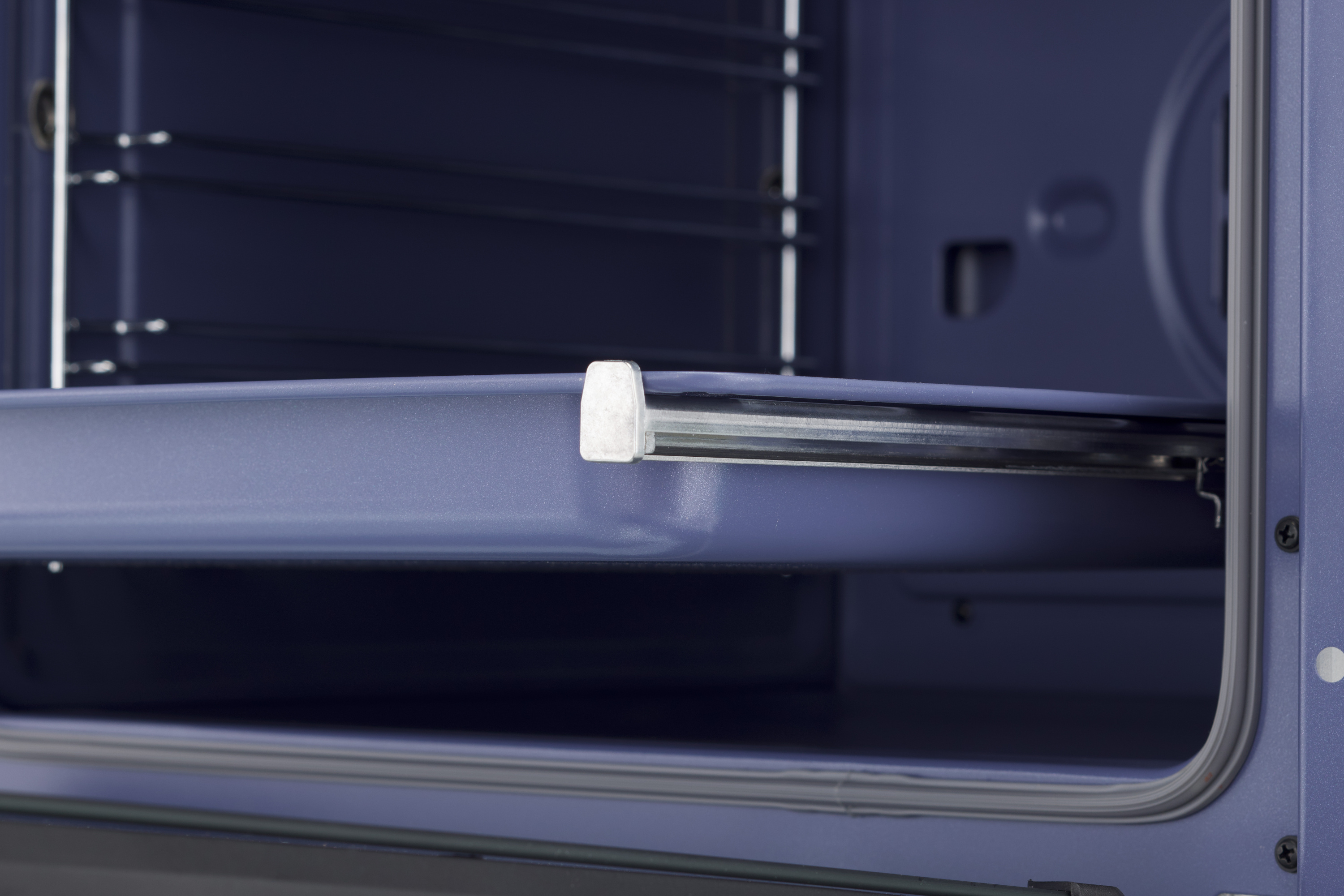 картинка Электрический духовой шкаф Vard VON564B черный 