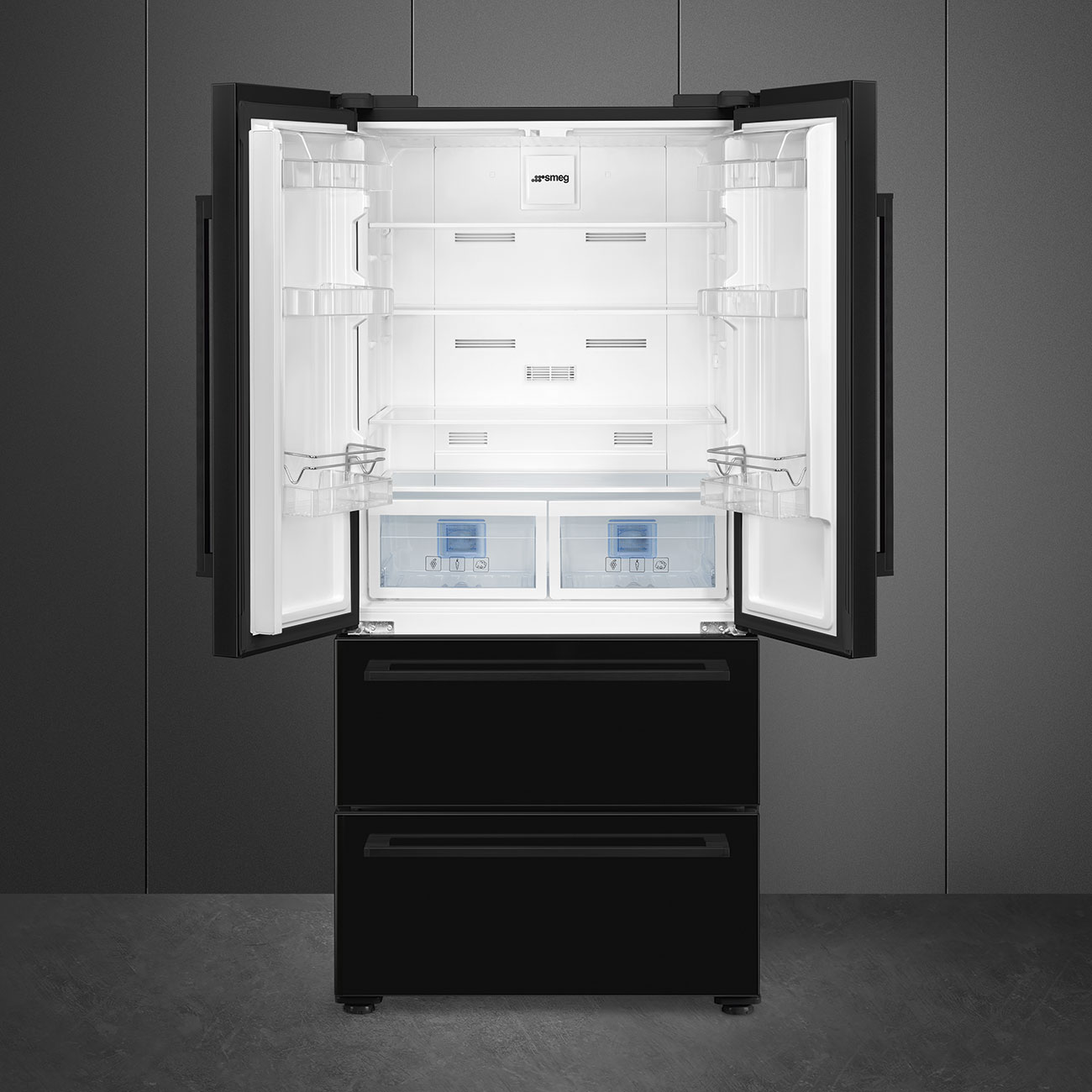 картинка Отдельностоящий холодильник Smeg FQ55FNDE  картинка Отдельностоящий холодильник Smeg FQ55FNDE