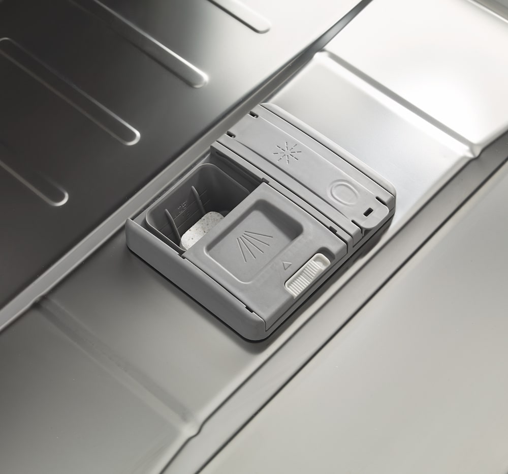 картинка Посудомоечная машина De Dietrich DV301044J 