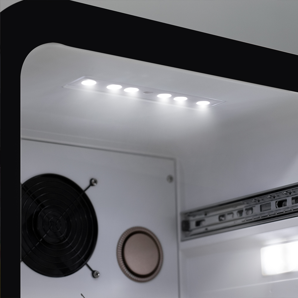 картинка Холодильник для косметики и напитков Meyvel MD105-Black  картинка Холодильник для косметики и напитков Meyvel MD105-Black