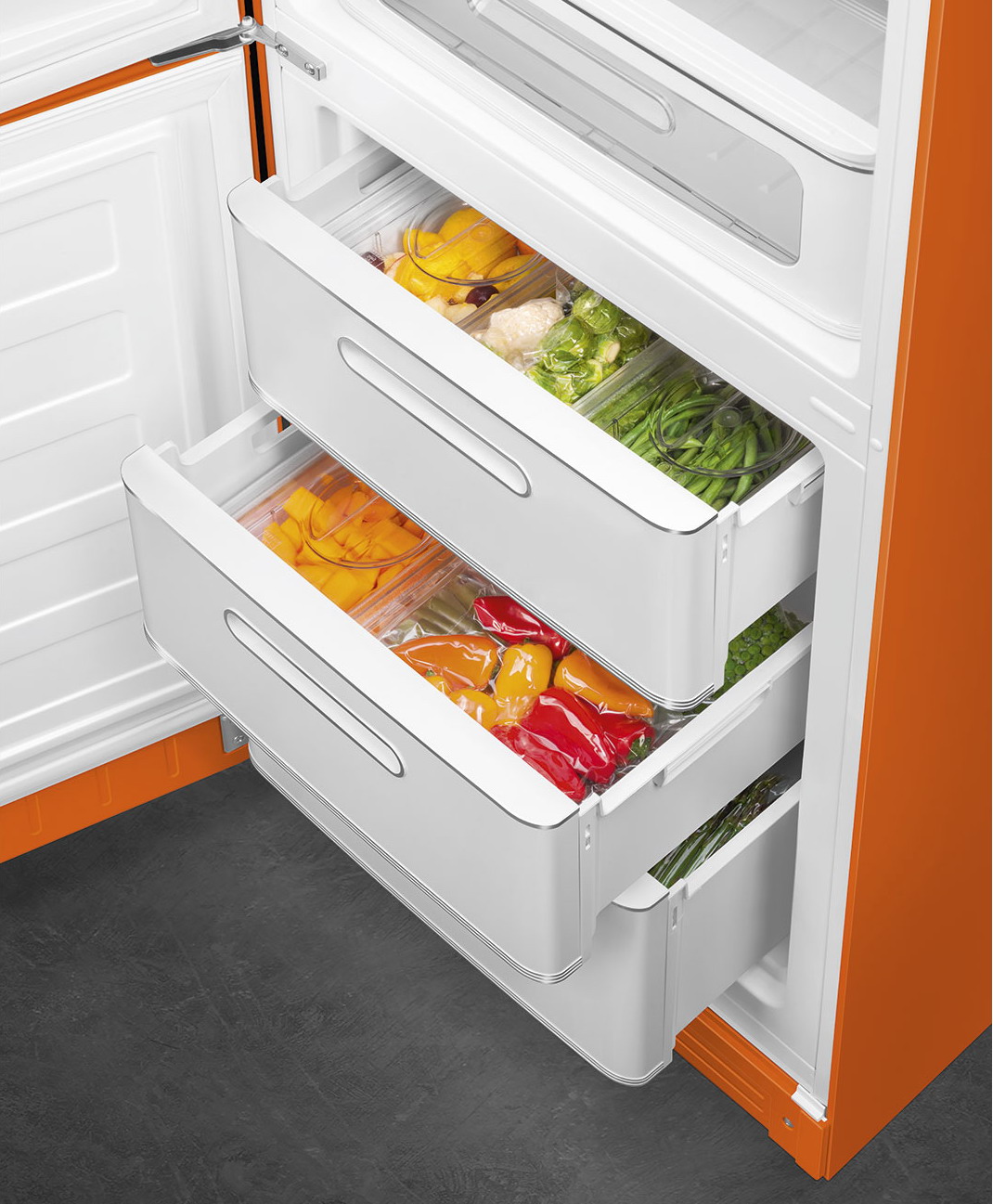 картинка Отдельностоящий холодильник Smeg FAB32LOR5 