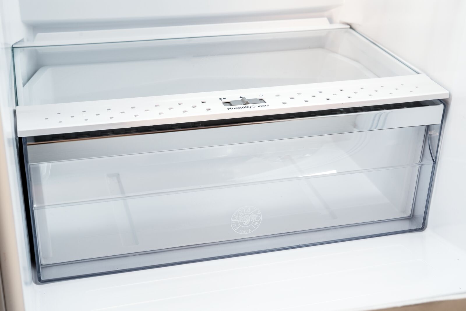 картинка Встраиваемый холодильник Bertazzoni REF603BBNPVC/20 