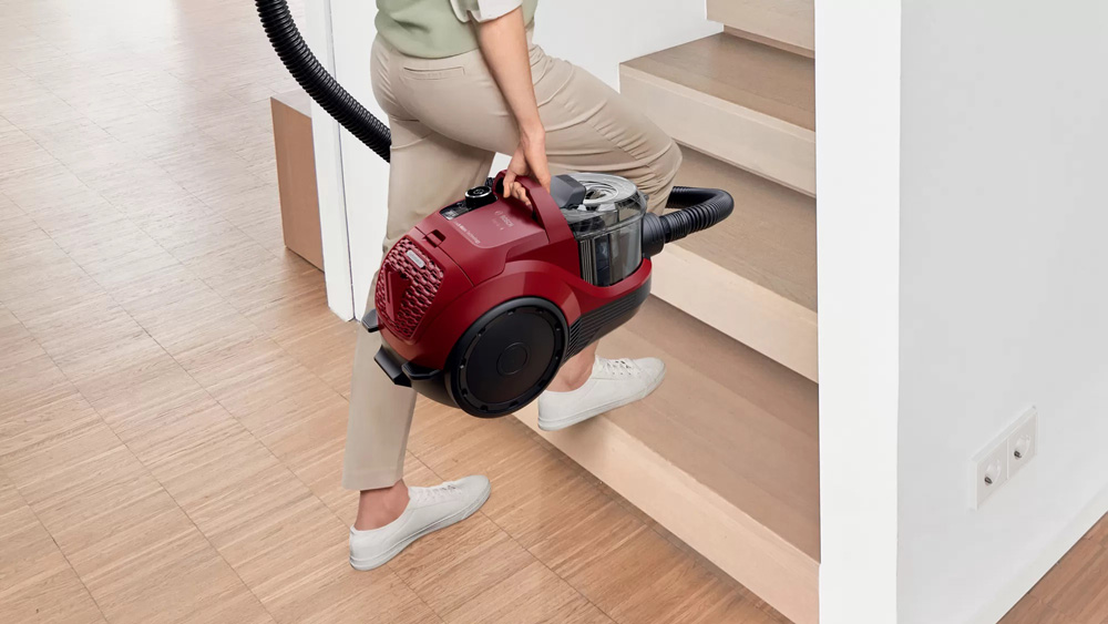 картинка Пылесос Bosch BGS21WX200 красный  картинка Пылесос Bosch BGS21WX200 красный