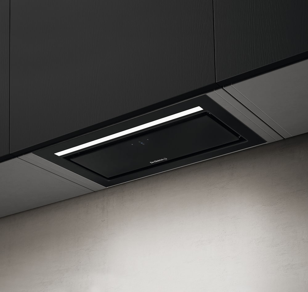 картинка Кухонная вытяжка De Dietrich DHG2684B Black  картинка Кухонная вытяжка De Dietrich DHG2684B Black