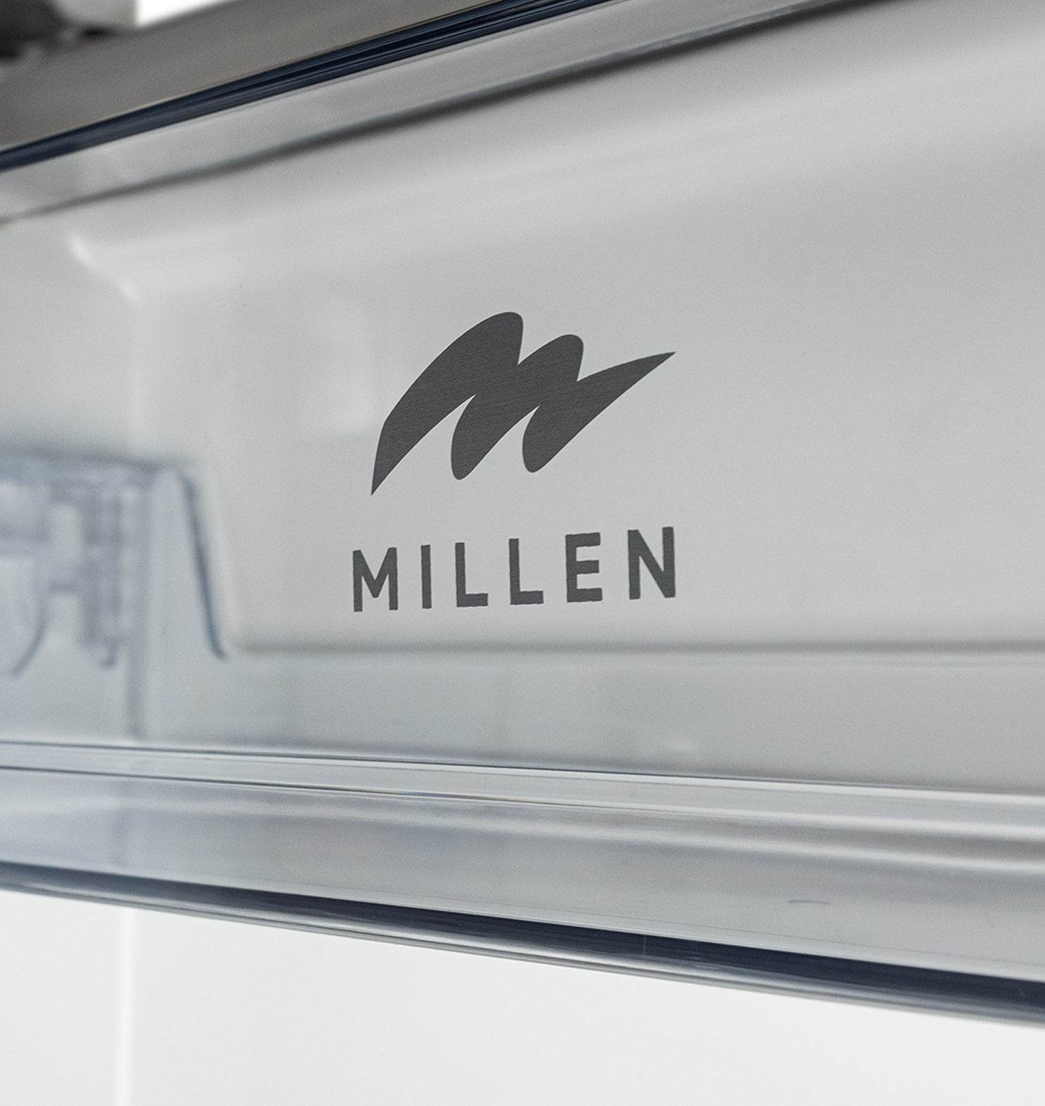 картинка Встраиваемый холодильник Millen MBR 180 NF  картинка Встраиваемый холодильник Millen MBR 180 NF