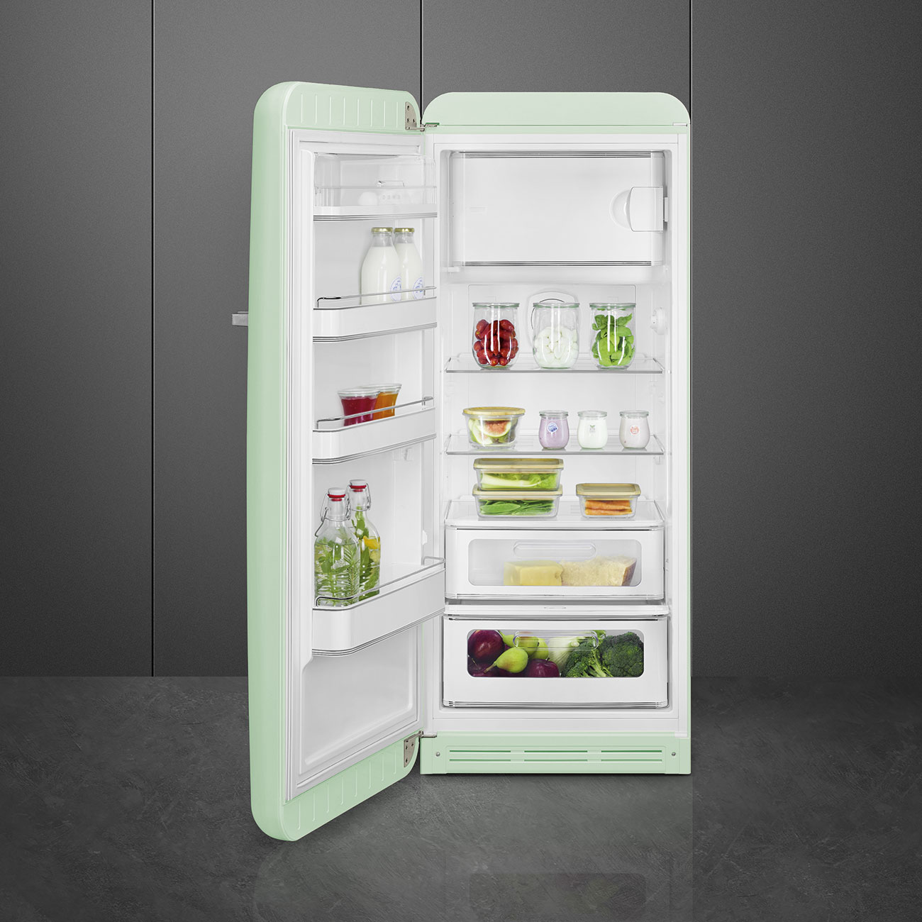 картинка Отдельностоящий холодильник Smeg FAB28LPG5  картинка Отдельностоящий холодильник Smeg FAB28LPG5
