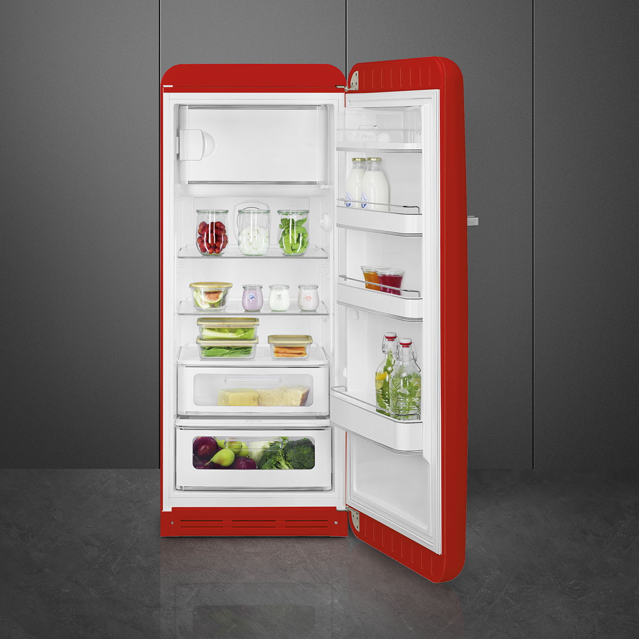 картинка Отдельностоящий холодильник Smeg FAB28RRD5  картинка Отдельностоящий холодильник Smeg FAB28RRD5