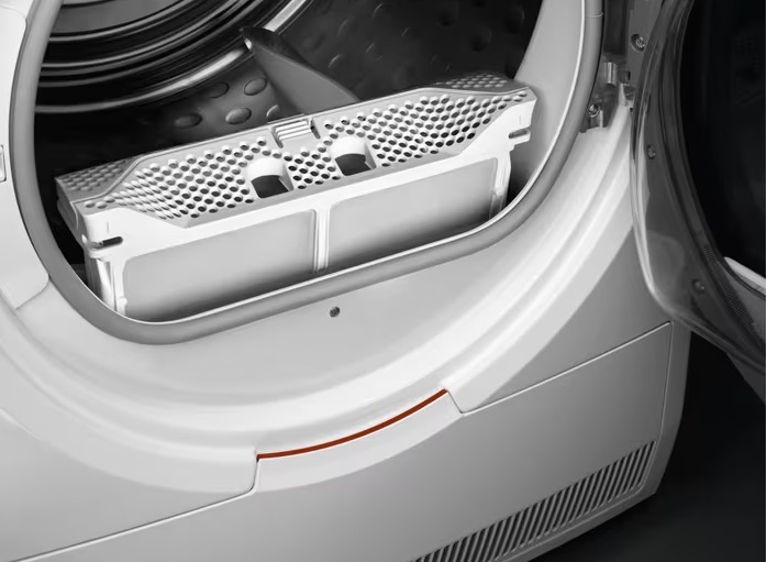 картинка Сушильная машина Aeg TR718BE 