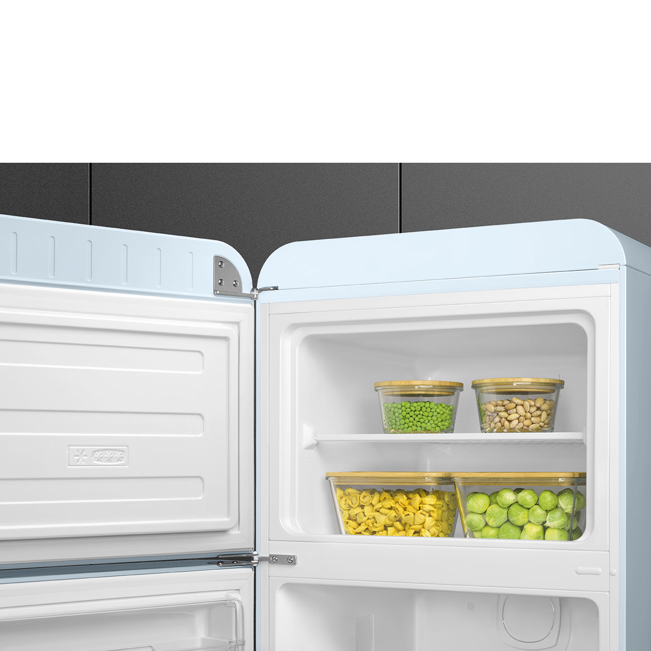 картинка Отдельностоящий холодильник Smeg FAB30LPB5  картинка Отдельностоящий холодильник Smeg FAB30LPB5