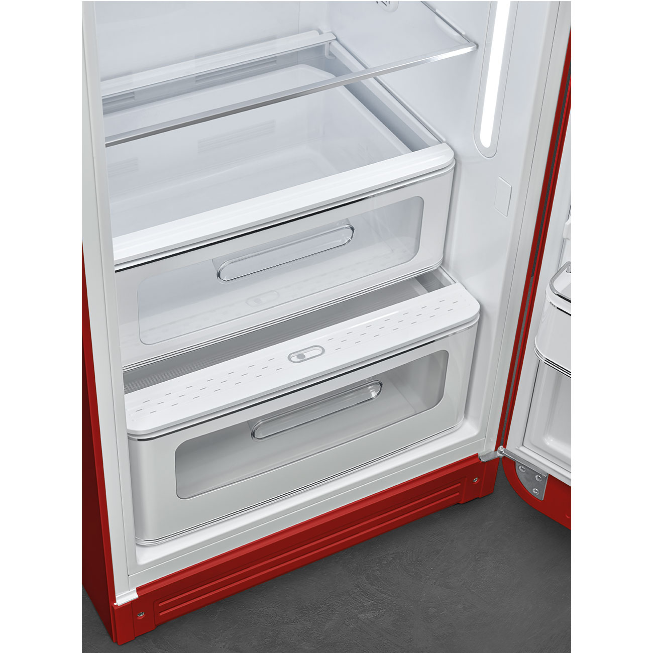 картинка Отдельностоящий холодильник Smeg FAB28RRD5  картинка Отдельностоящий холодильник Smeg FAB28RRD5