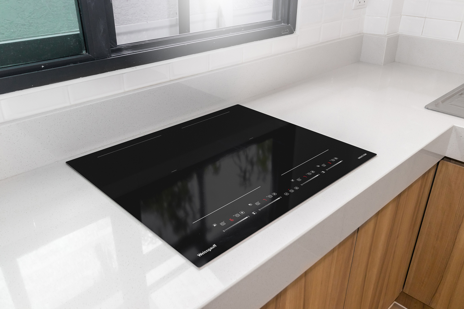 картинка Индукционная варочная панель Weissgauff HI 644 Flex Premium 