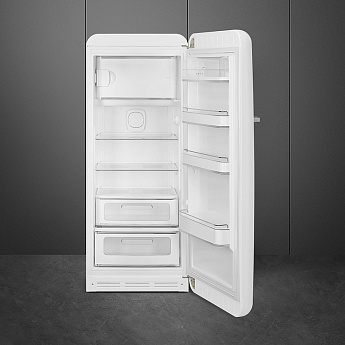 картинка Отдельностоящий холодильник Smeg FAB28RWH5  картинка Отдельностоящий холодильник Smeg FAB28RWH5