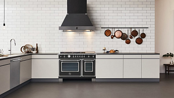 картинка Комбинированная кухонная плита Bertazzoni HER96L2ENET чёрный  картинка Комбинированная кухонная плита Bertazzoni HER96L2ENET чёрный