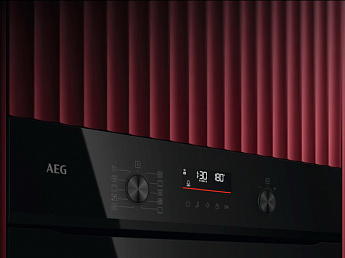 картинка Электрический духовой шкаф Aeg NBU5P411SB черный  