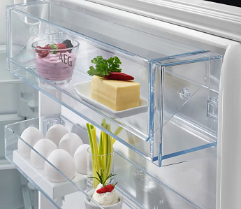 картинка Встраиваемый холодильник Aeg OSC6N181ES 