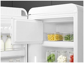 картинка Отдельностоящий холодильник Smeg FAB28LWH5  картинка Отдельностоящий холодильник Smeg FAB28LWH5